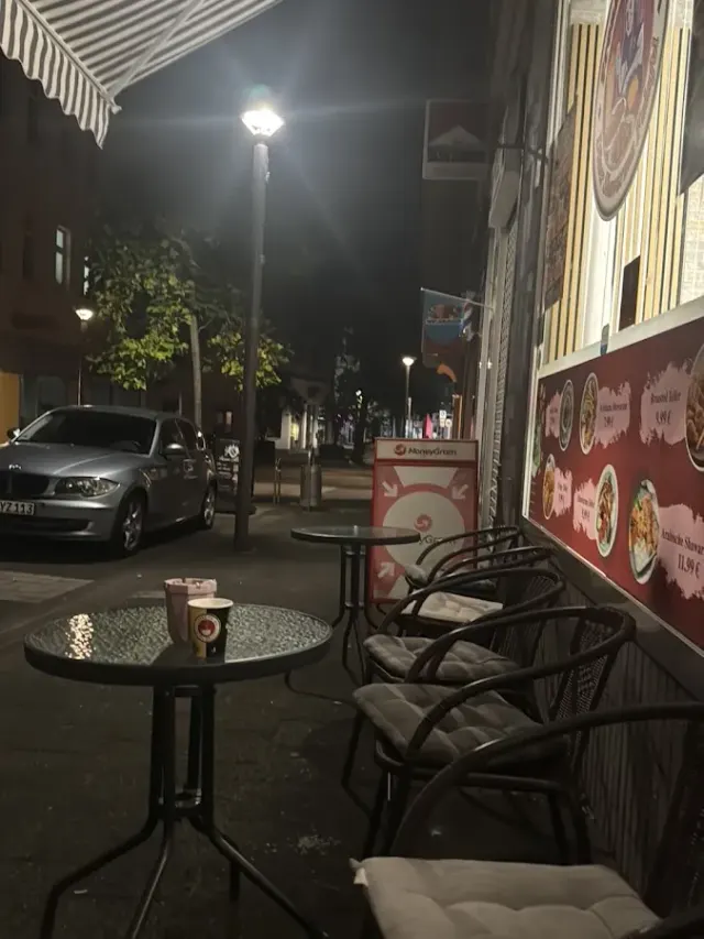 BookNoFees: Restoran – Döner 66 – Iserlohn – Döner 66, fotografija 2