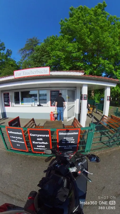 BookNoFees: Restoran – Imbiss zur Taucherbucht – Möhnesee-Delecke – Bar s grickalicama u Diver's Bayu, fotografija 3