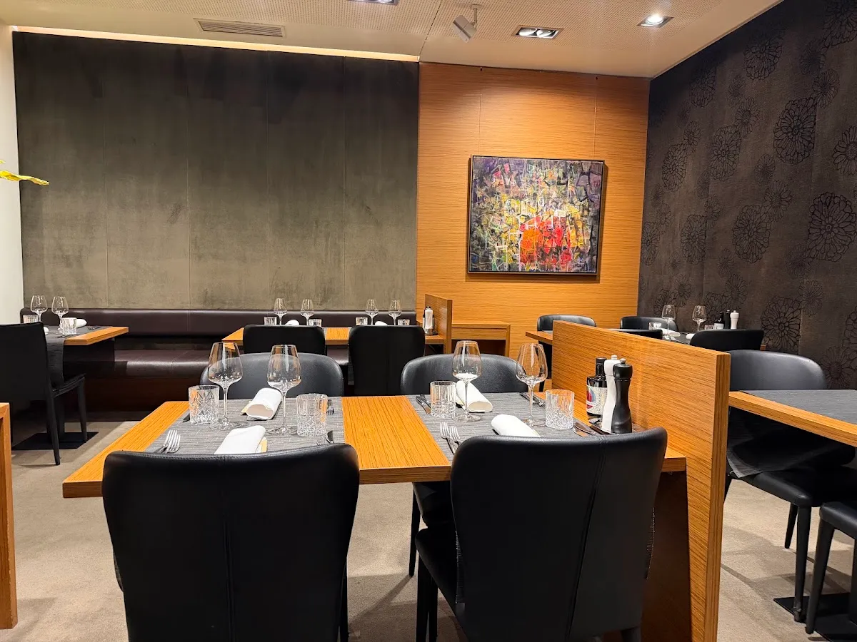 BookNoFees: Restoran – Cubo – Ljubljana – Kocka, fotografija 1