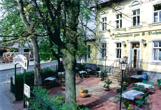 BookNoFees: Restoran – Restaurant „Zur S-Bahn“ – Berlin – Restoran 'Zur S-Bahn', fotografija 3