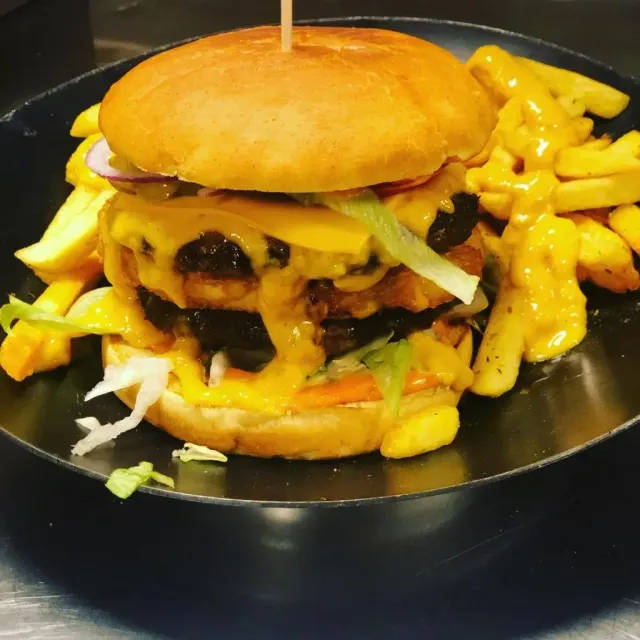 BookNoFees: Restoran – BABAs Burger & Grillhaus – Meschede – BABA's Burger & Grillhaus, fotografija 2