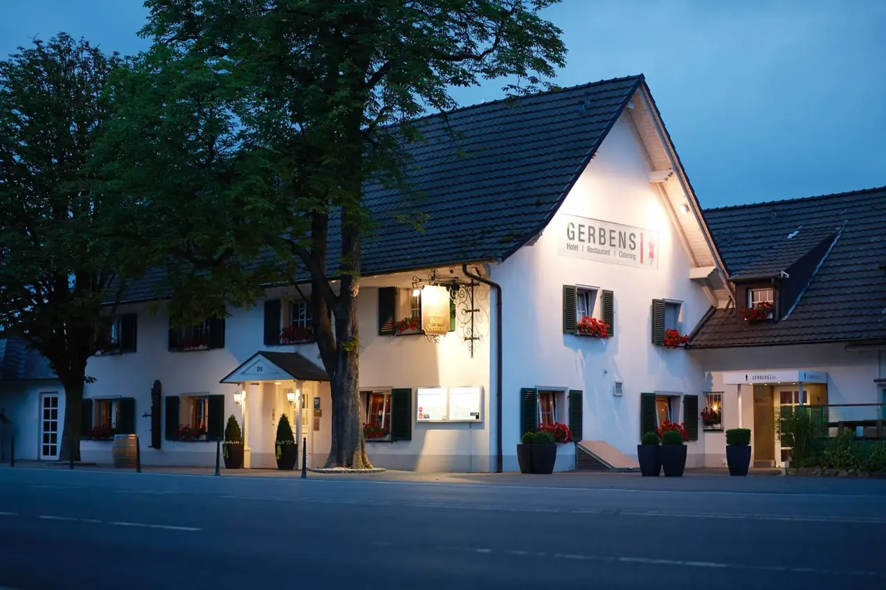 BookNoFees: Restoran – Haus Gerbens – Wickede – Kuća Gerbens, fotografija 1