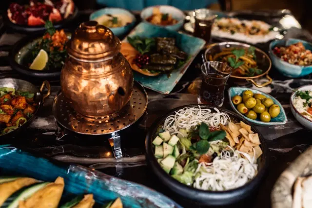 BookNoFees: Restoran – Byblos – Budapest – Biblos, fotografija 2