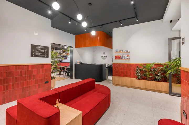 BookNoFees: Restoran – Custom House – Budapest – Carina, fotografija 1