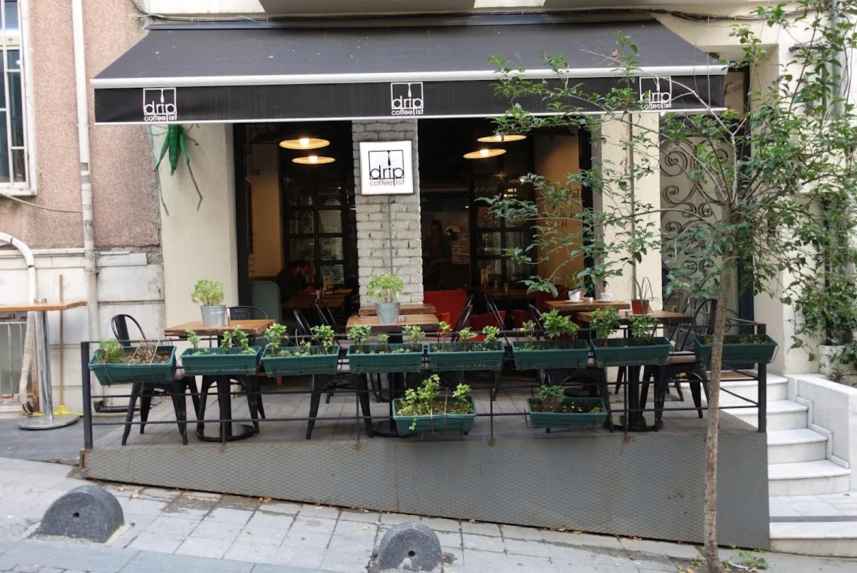 BookNoFees: kafić – Drip Coffee Istanbul – Istanbul – Kava kapanjem Istanbul, fotografija 1