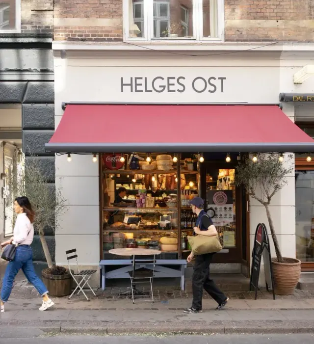 BookNoFees: kafić – Helges Ost & Bageri – Copenhagen – Helgeov sir i pekara, fotografija 3