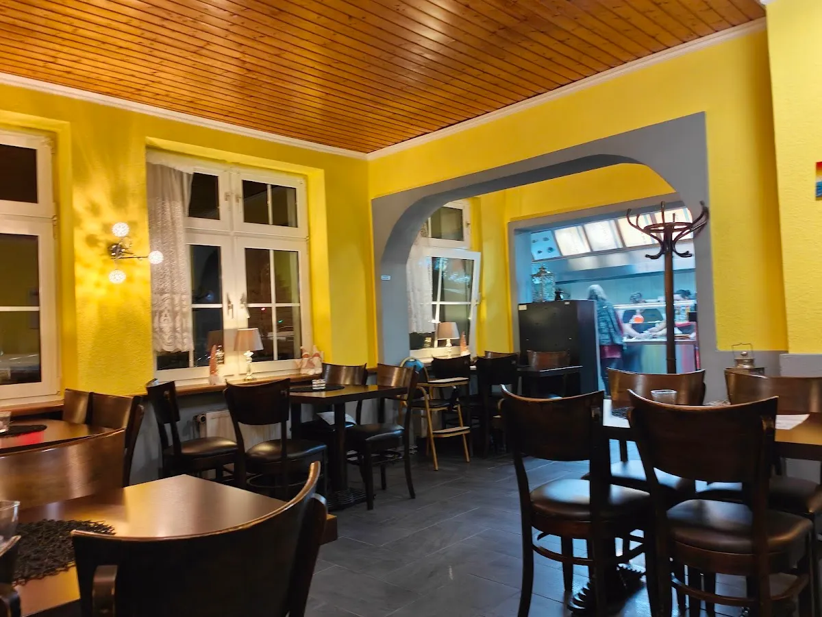 BookNoFees: Restoran – Bei Stratos – Lüdenscheid – Na Stratosu, fotografija 1