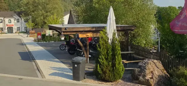 BookNoFees: Restoran – Landgasthof Zum Burghof – Medebach – Seoski gostište Zum Burghof, fotografija 2