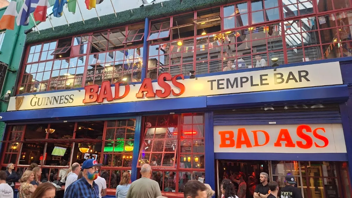 BookNoFees: Restoran – Bad Ass Cafe – Dublin – Kafić za tvrde tipove, fotografija 1