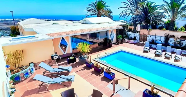 BookNoFees: Villa Madora s bazenom i pogledom na more, La Asomada – Tías