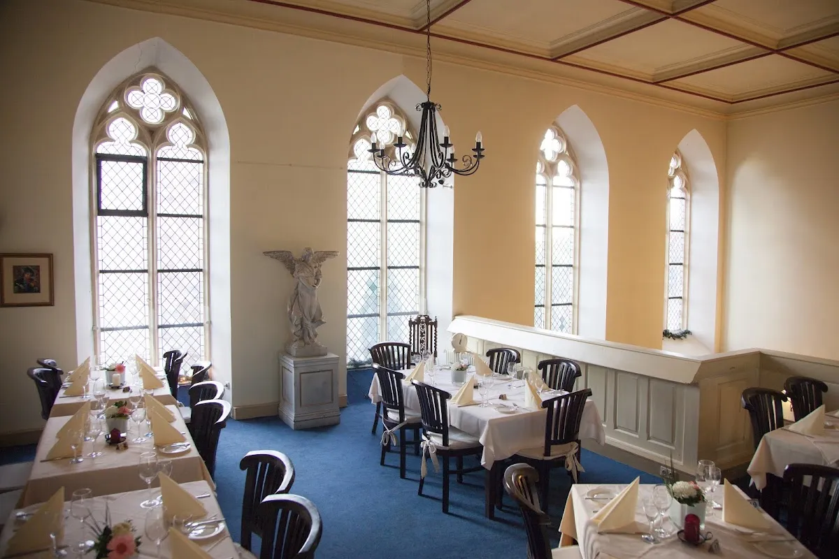 BookNoFees: Restoran – La Vecchia Chiesa – Werl – Stara crkva, fotografija 1