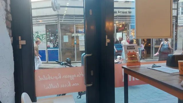 BookNoFees: Restoran – Bamba Marha – Budapest – Drži Marhu, fotografija 2
