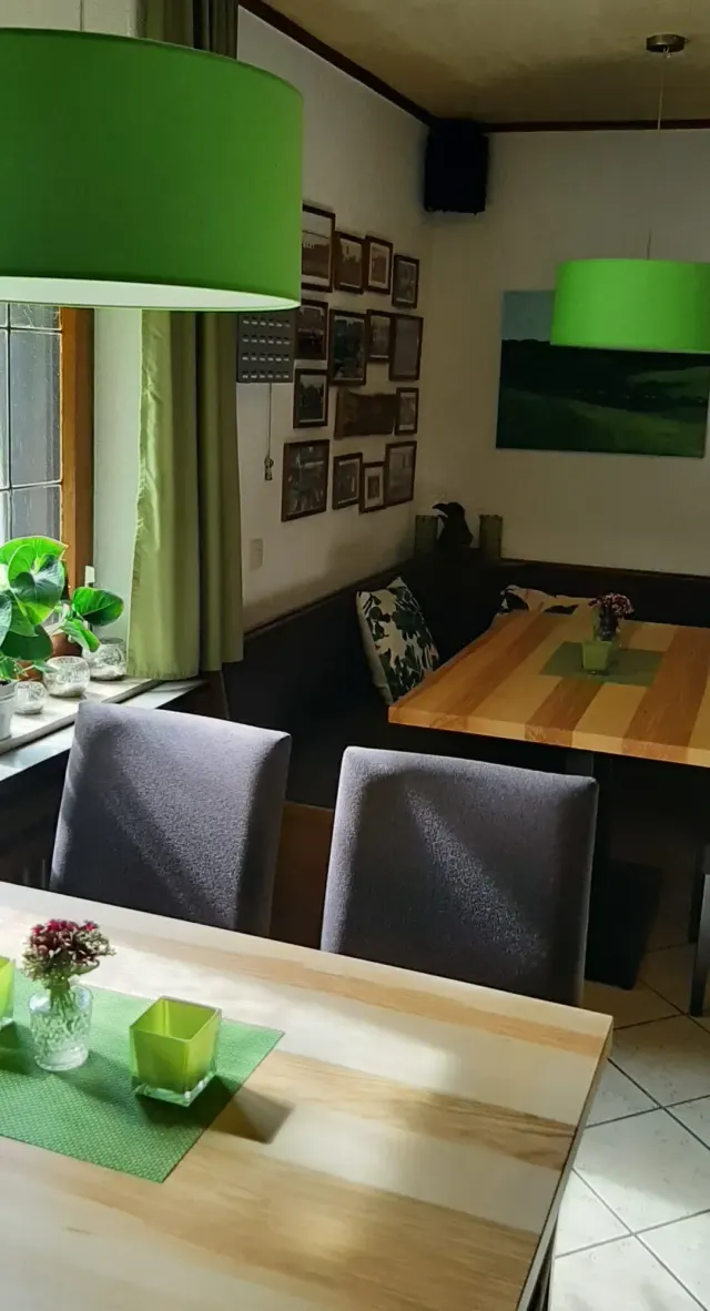 BookNoFees: Restoran – Gasthof Zur Post – Eslohe-Reiste – Zur Post Inn, fotografija 2