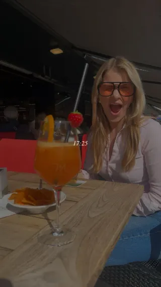 Restoran – BookNoFees: fotografija autora Valentina Pfenning iz recenzije mjesta Mirko am Brunnen