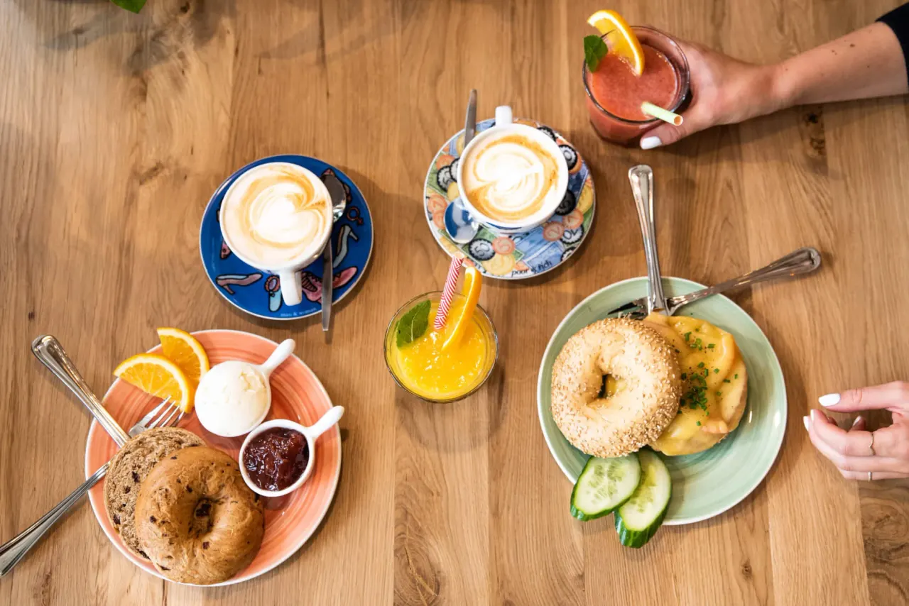 BookNoFees: kafić – Bagels & Beans – Amsterdam – Bejgels i grah, fotografija 1