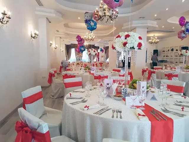 BookNoFees: Restoran – Camizo – Bucharest – Uronjenje, fotografija 2