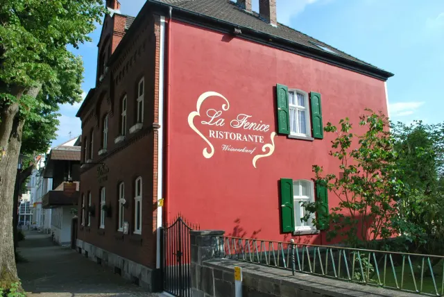 BookNoFees: Restoran – Ristorante La Fenice – Arnsberg-Neheim – Restoran La Fenice, fotografija 2