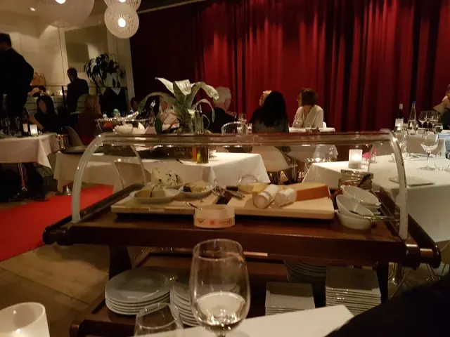 BookNoFees: Restoran – Brasserie Mares – Oslo – Pivovara Mares, fotografija 3