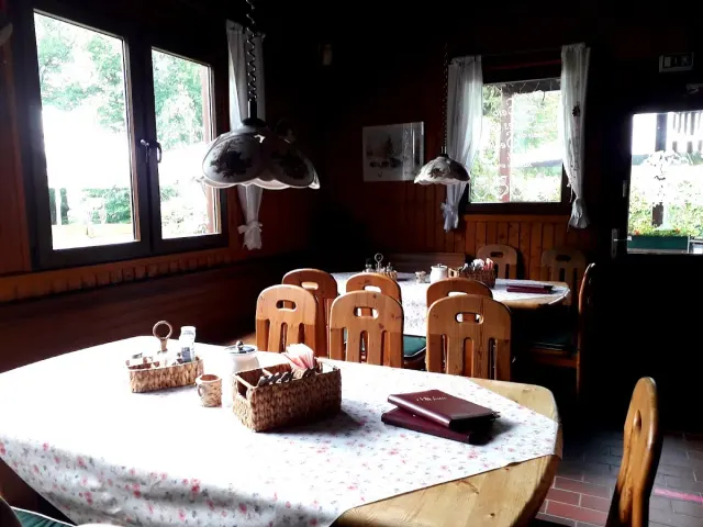 BookNoFees: Restoran – Gaststätte Nordhelle – Herscheid – Restoran Nordhelle, fotografija 2