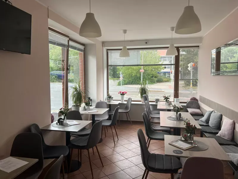BookNoFees: kafić – Doppio – Prague – Dvostruki, fotografija 1
