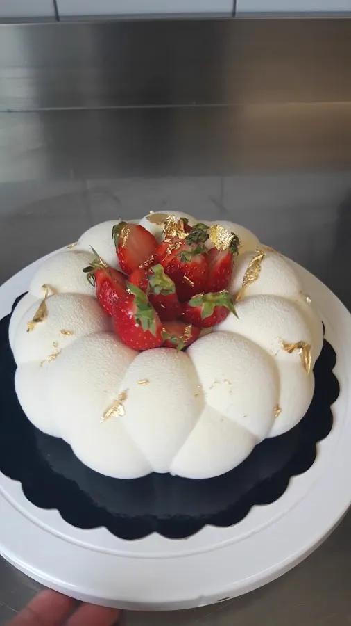 BookNoFees: kafić – Zebra Patisseries – Ljubljana – Zebra slastičarnice, fotografija 3