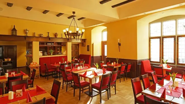 BookNoFees: Restoran – Burgrestaurant Altena – Altena – Restoran dvorca Altena, fotografija 2