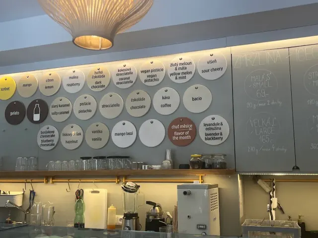 BookNoFees: Restoran – Angelato Café – Prague – Angelato kafić, fotografija 2