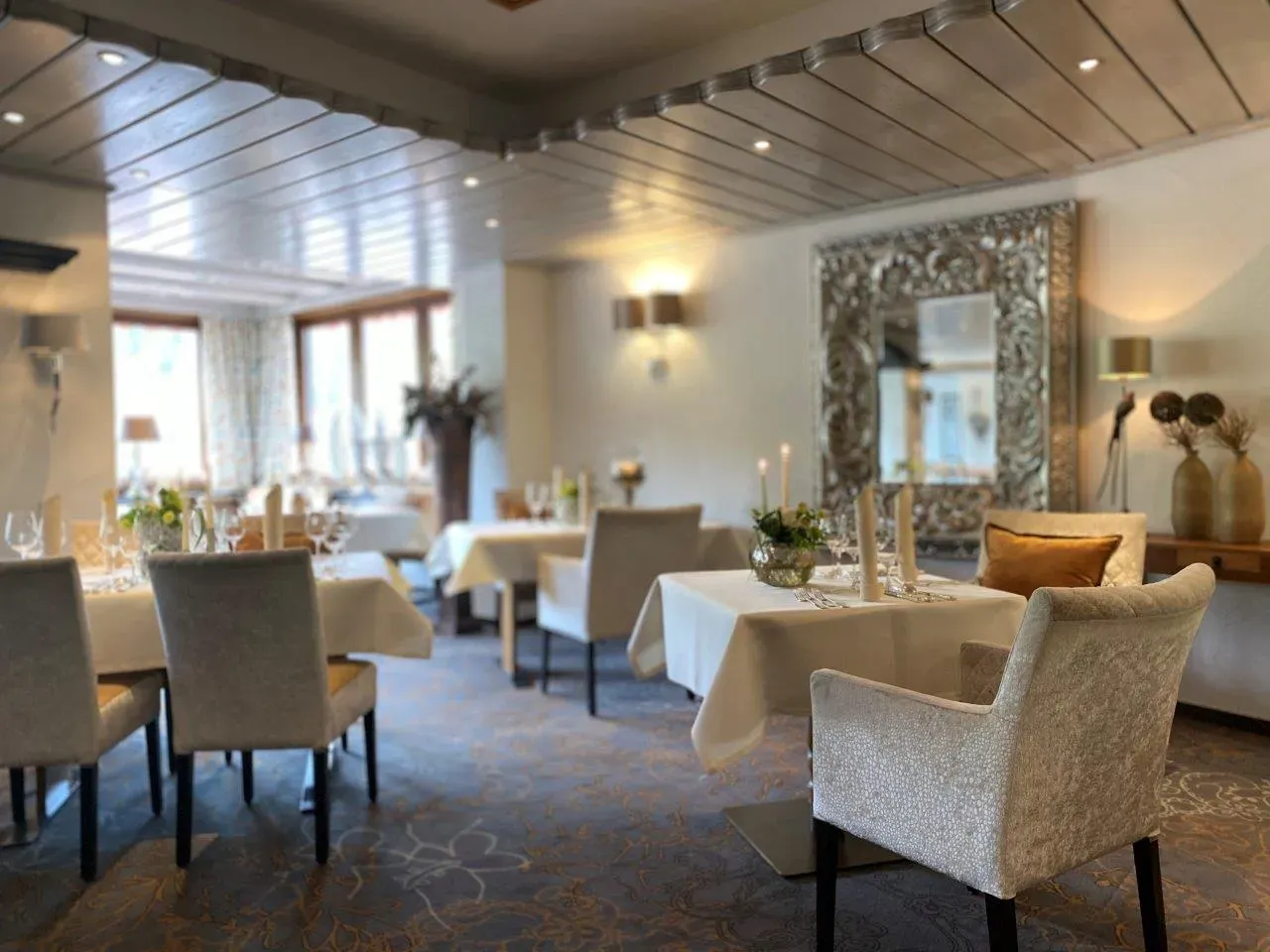 BookNoFees: Restoran – Hotel Hennemann – Eslohe-Cobbenrode – Hotel Hennemann, fotografija 1