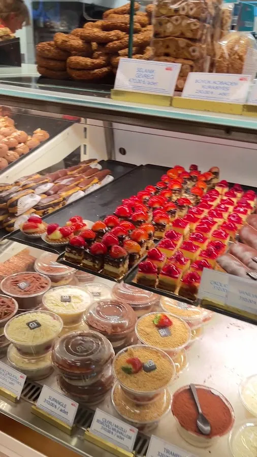 BookNoFees: Pekara – Beyaz Fırın Suadiye – Istanbul – Bijela pekara, Suadiye, fotografija 3