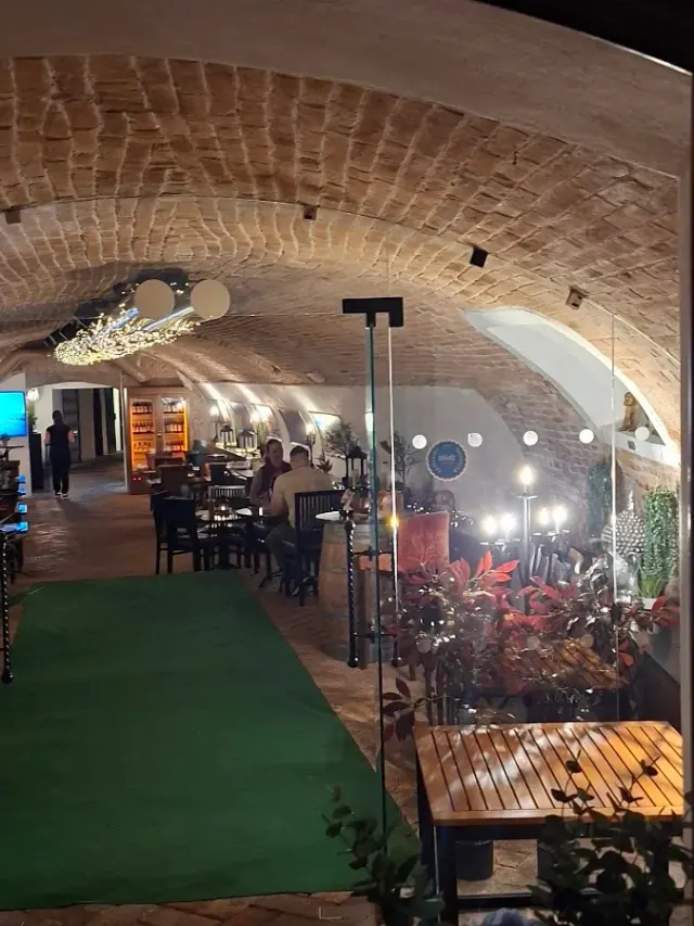 BookNoFees: Restoran – Bharat & Bakchus – Bratislava – Indija i Bakus, fotografija 2