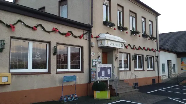 BookNoFees: Restoran – Baumeister Restaurant-Pension – Kamen – Restoran i pansion Baumeister, fotografija 2