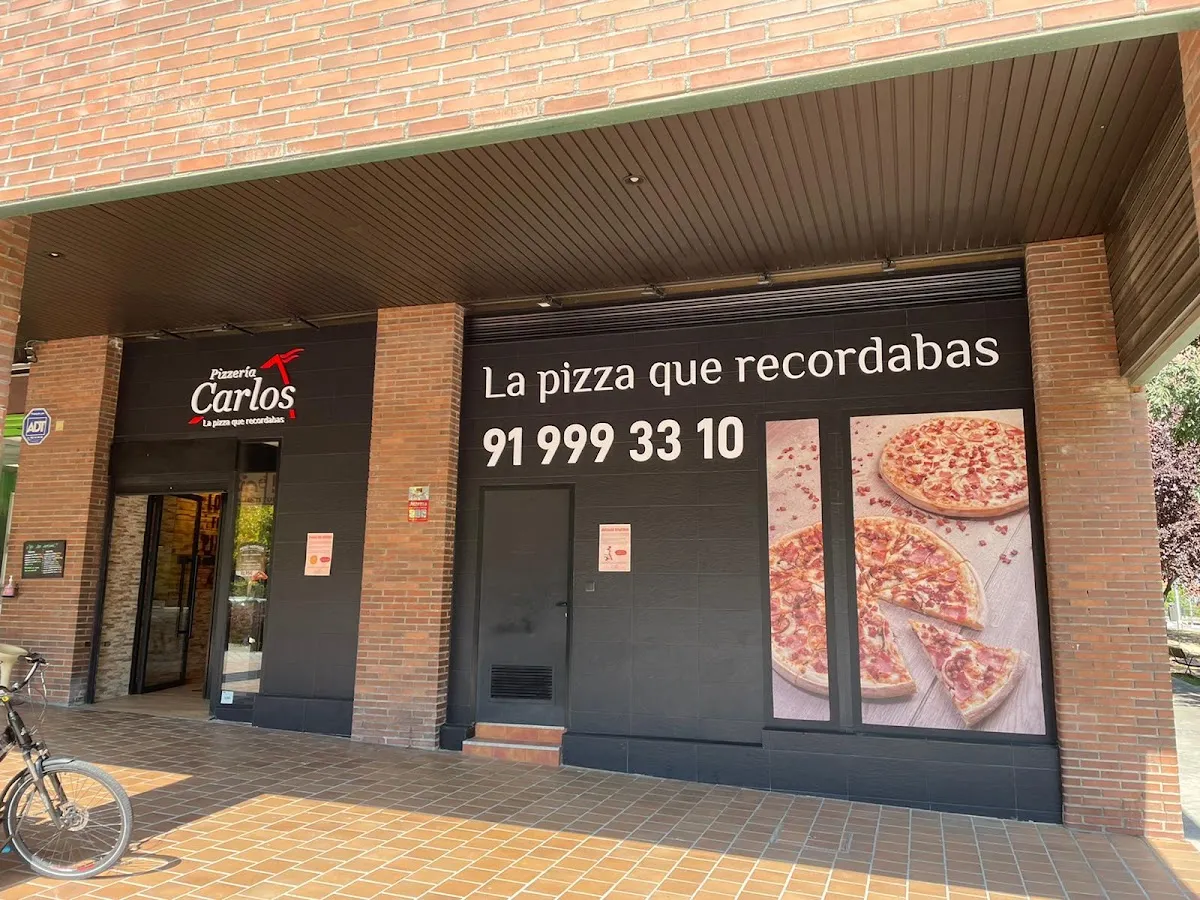 BookNoFees: Restoran – Pizzeria Carlos – Madrid – Carlosova Pizzeria, fotografija 1