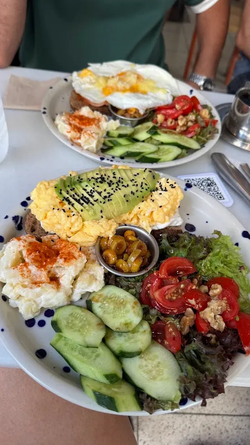 BookNoFees: kafić – Flake Breakfast & More – Istanbul – Doručak s pahuljicama i još mnogo toga, fotografija 2