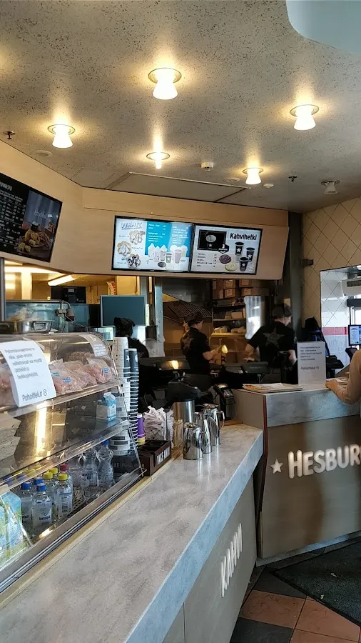 BookNoFees: Bar s grickalicama – Hesburger – Helsinki – Hesburger, fotografija 3