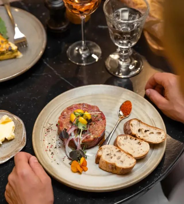 BookNoFees: Restoran – Beaulieu – Vienna – Bolje, fotografija 3