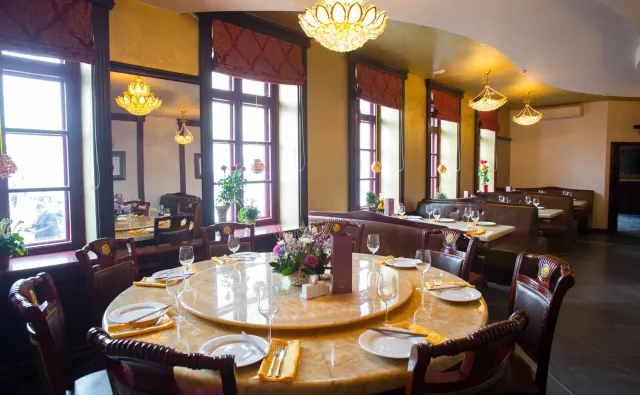 BookNoFees: Restoran – Янцзы – Minsk – Jangce, fotografija 3