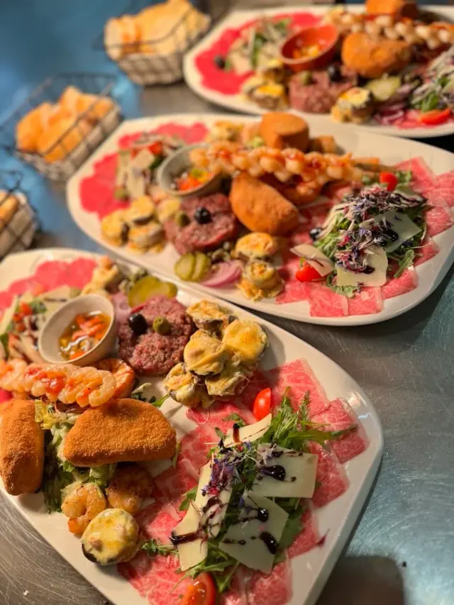 BookNoFees: Restoran – Helbach – Lippetal – Helbach, fotografija 3