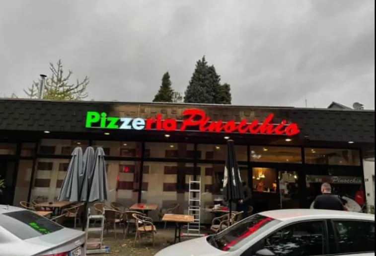 BookNoFees: Restoran – Pinocchio Pizzeria – Kamen – Pizzeria Pinokio, fotografija 1