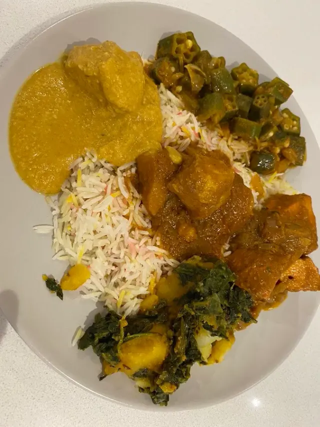 BookNoFees: Restoran – Cheam Tandoori Takeaway – London – Cheam Tandoori za van, fotografija 2