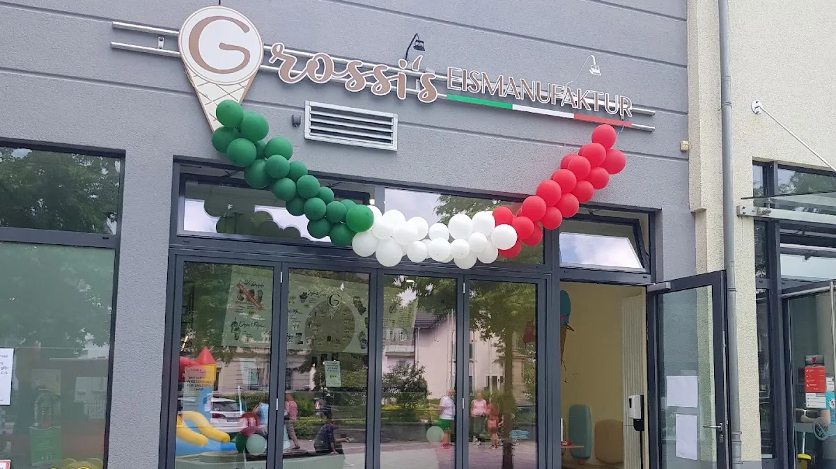 BookNoFees: Restoran – Grossi's Eismanufaktur – Attendorn – Grossi's Eismanufaktur, fotografija 1