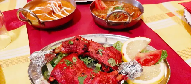 BookNoFees: Restoran – Himalaya's kashmir – Rome – Himalajski kašmir, fotografija 3