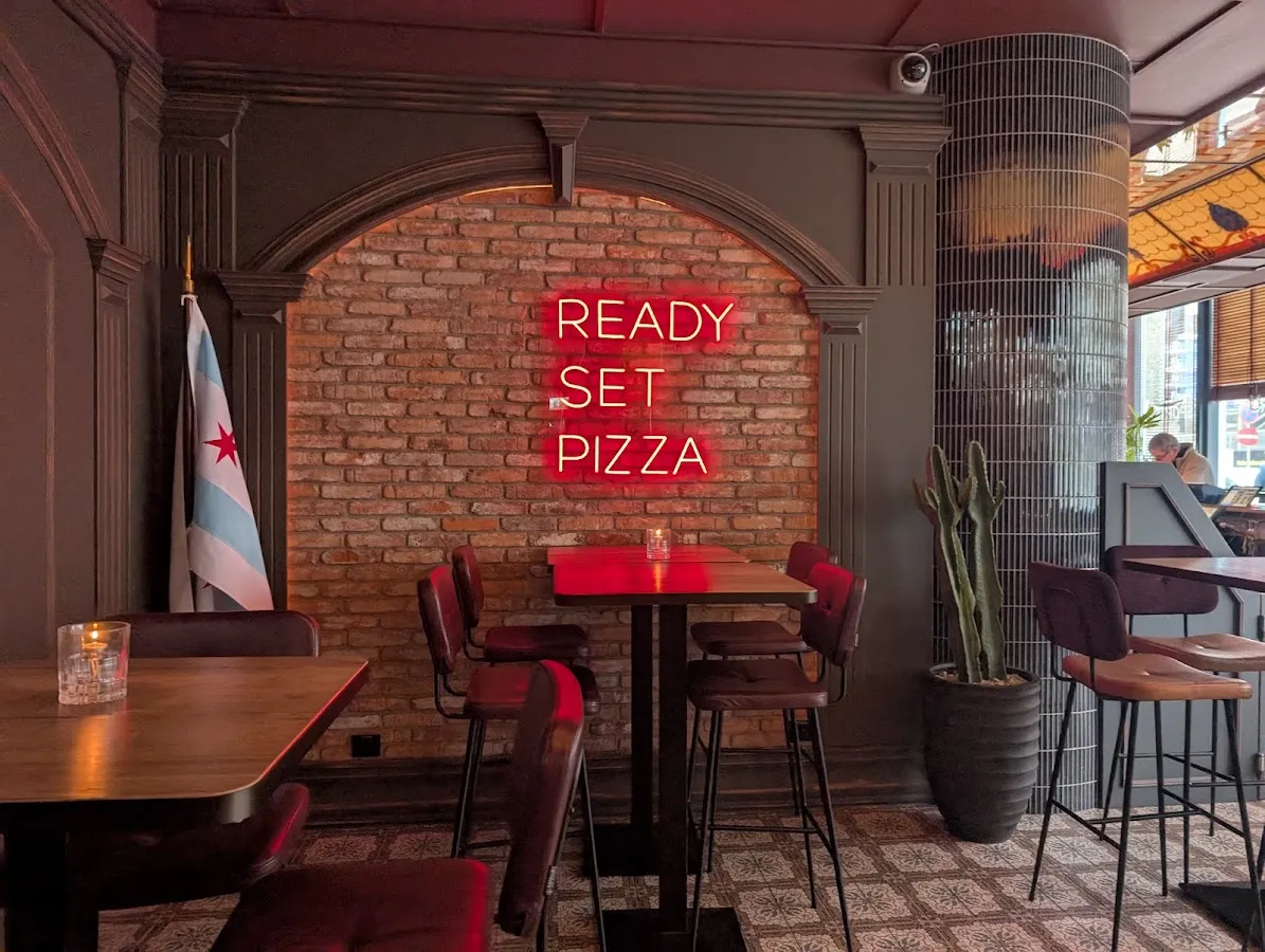 BookNoFees: Restoran – Chicago Pizza and Brew – Oslo – Pica i pivo iz Chicaga, fotografija 1