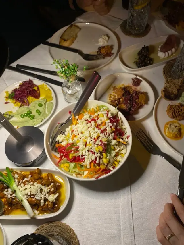 BookNoFees: Restoran – Griffin Bomonti – Istanbul – Griffin Bomonti, fotografija 2