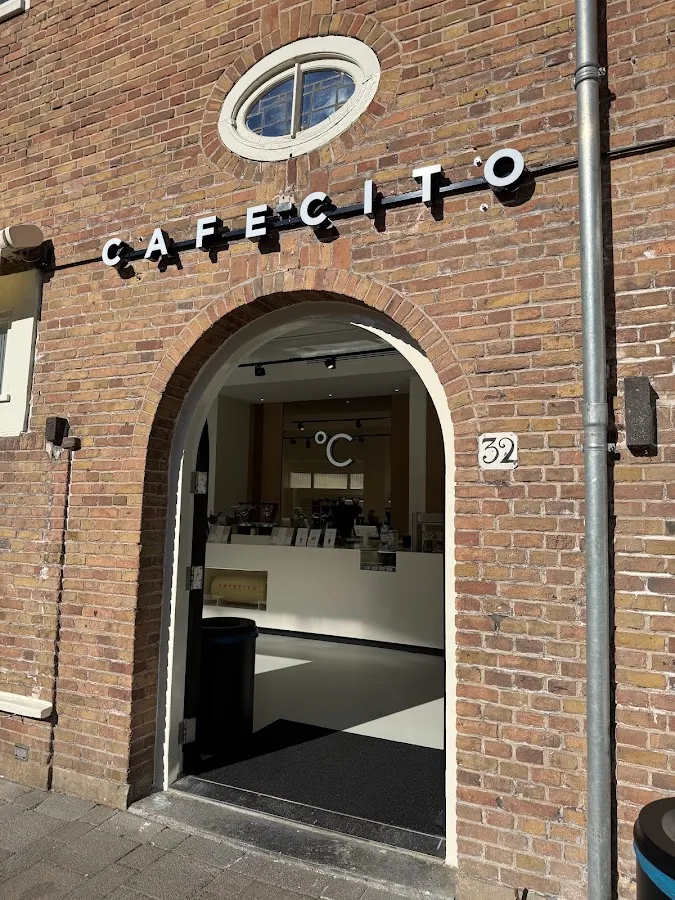 BookNoFees: Restoran – Cafecito – Amsterdam – Kava, fotografija 1