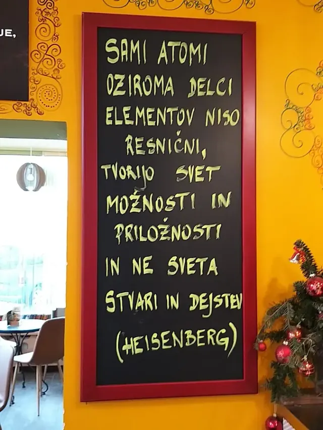 BookNoFees: kafić – Kavarna Zofa – Ljubljana – Zofa Café, fotografija 2