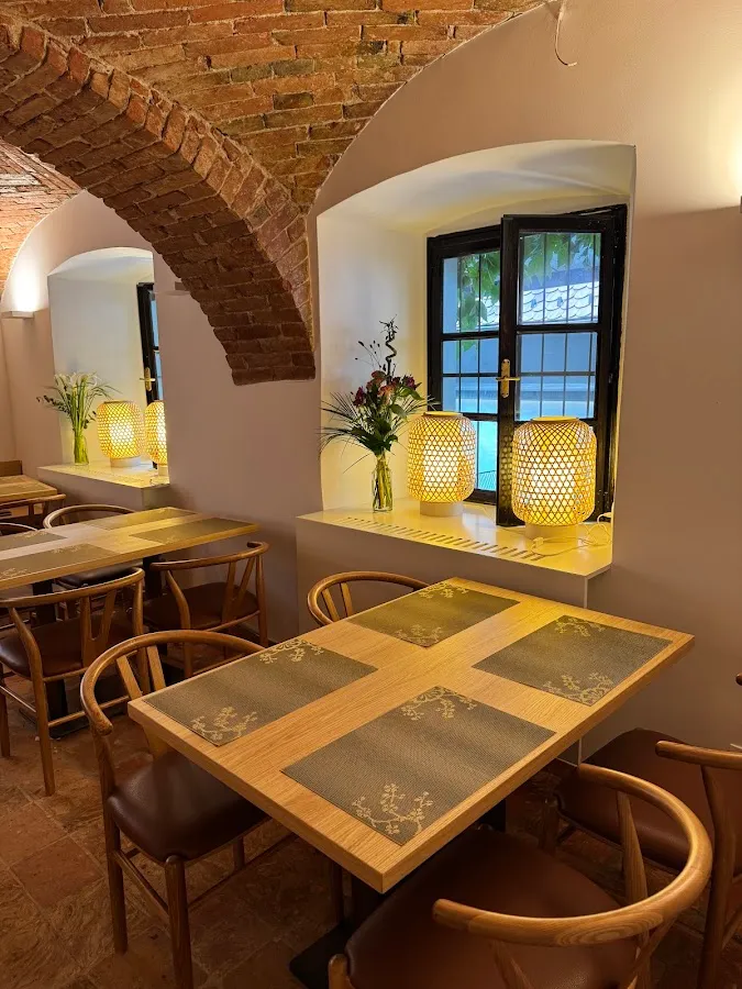 BookNoFees: Restoran – Chinese Restaurant NiamNiam Garden – Ljubljana – Kineski restoran NiamNiam Garden, fotografija 1