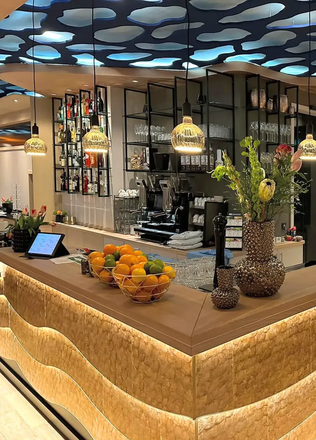 BookNoFees: Restoran – Heiter & Herrlich Neheim – Arnsberg-Neheim – Veseli i ljupki Neheim, fotografija 1