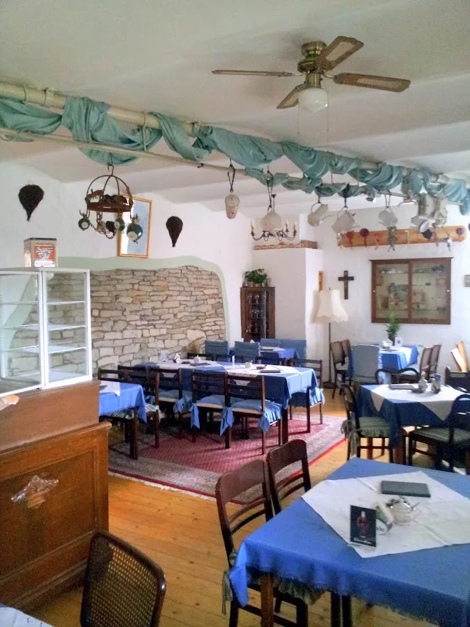 BookNoFees: kafić – Onkel Adam's Cafe – Anröchte – Ujak Adamov kafić, fotografija 1